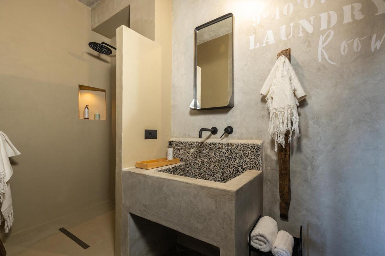 Via Roma Charming Rooms Baunei Buitenkant foto