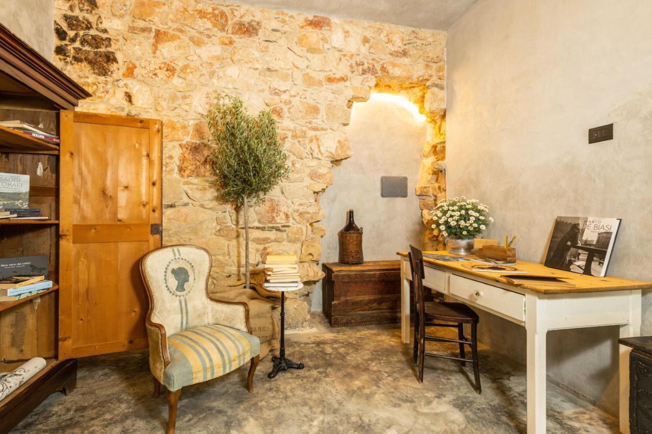 Via Roma Charming Rooms Baunei Buitenkant foto