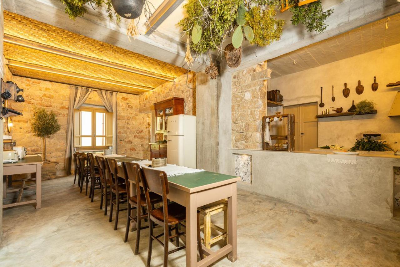 Via Roma Charming Rooms Baunei Buitenkant foto